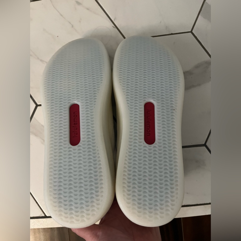 lululemon athletica Men's White Sneakers with Light Blue Lining - Picture 6 of 7